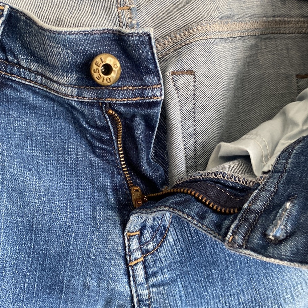 👖Diesel distressed/ patched jeans. Relaxed skinny low waist size 29 - Picture 7 of 16